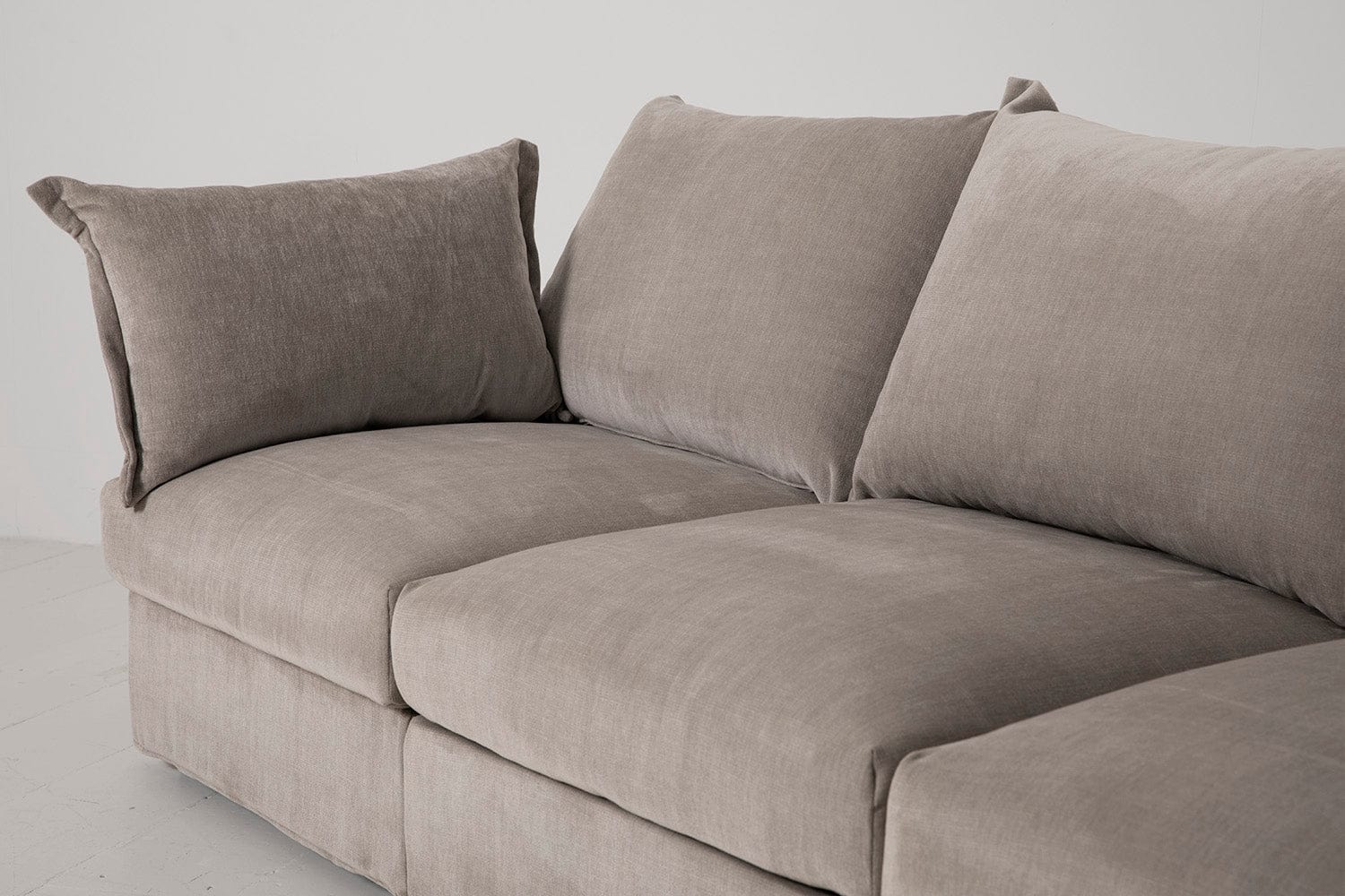 Canapé d'angle modèle 06 avec pouf